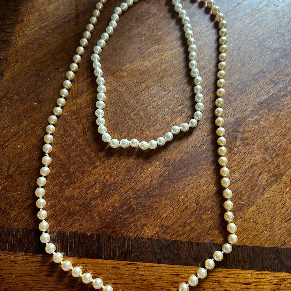 Elegant Cream Pearl Necklace